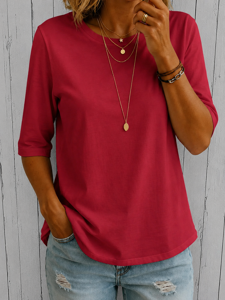 Karolína™ | Essential Comfort Tee