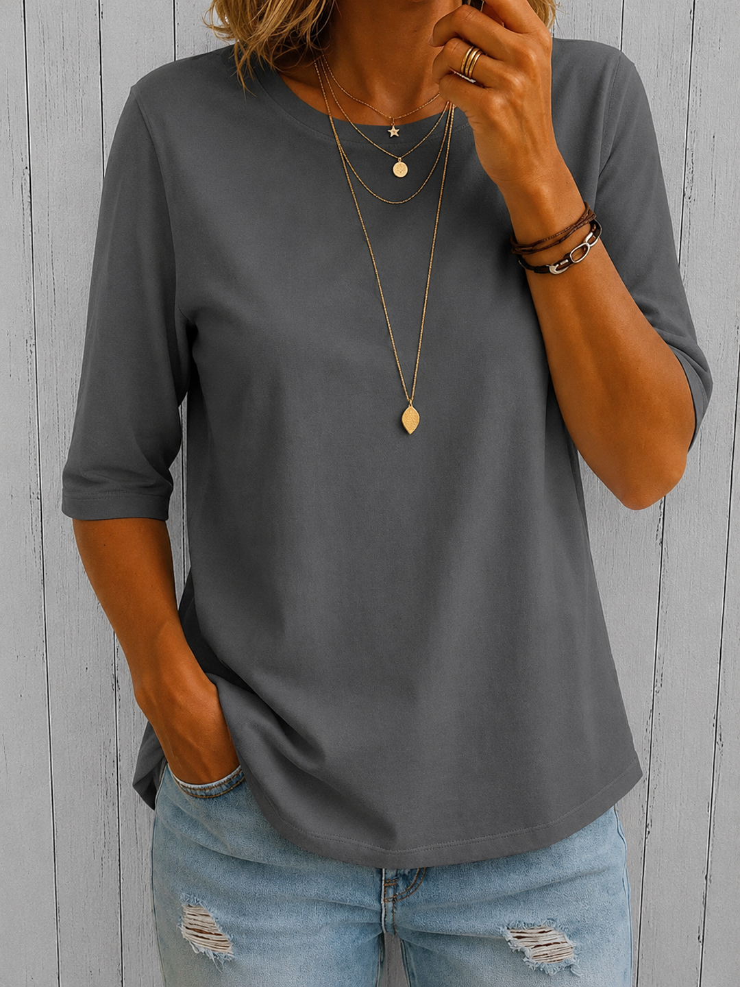 Karolína™ | Essential Comfort Tee