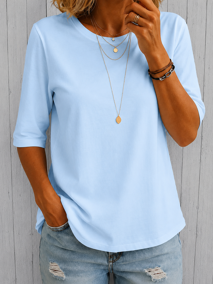 Karolína™ | Essential Comfort Tee